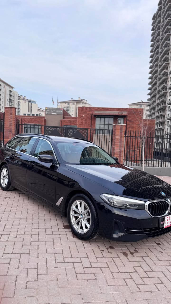 bmw station 520i 2023 بێبۆیاخ بێسادو شوخت سەیارەکە زۆر پاکە هیچ مەسروفیتیا نیە هەموو گیانی   جایزە ڕەقەم کاتیە مەکینەی 2.0 توین پاوەر تۆڕبۆیە فول فول مواسەفاتە بەس سڵایت نییە بەنزینیش زۆررکەم ئەخوات لەسلێمانیە بۆ زانیاری زیاترتەلەفۆن کەن بۆ ئەم ژمارەیە ژ.م *********** السليمانية, العراق
