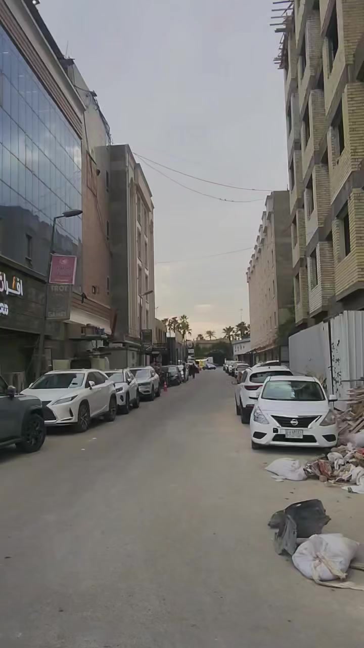 شقة vip للايجار ..
شقة غرفتين وصالة للايجار في قلب الاعظمية قرب ساحة عنتر في الشارع الرابط بين شارع عمر وشارع ابو حنيفة وقريبة على تقاطع الصباح مجاور افران نوتلا ، تحتاج لصبغ الصالة فقط يوجد فيها خط مولد وخط انترنت جاهزات ، الايجار للعائلة فقط ومن صاحب الشقة مباشر ابو قاسم ***********
