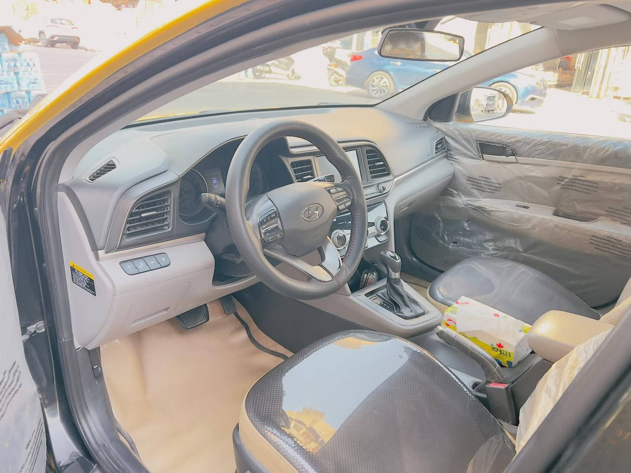 السلام عليكم النترا موديل 2019 بغداد السياره خير من الله 
السياره وارد امريكي حادثها داعميه وشبر من البنيد بدون اير باك 
مواصفات : نص فول 
تخم تايرات جديد 
مكان السياره : بغداد البلديات 
رقم الهاتف :*********** 
الاستفسار الاتصال ع الرقم
