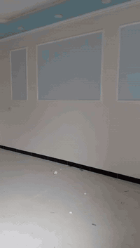 السلام عليكم عامل يسوي ديكورات ويصبغ للي يحتاج هذا رقمة ***********
حسن العتابي
