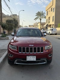 Jeep limited 2015  بدون حادث تقرير مياة امطار   جيب لمتدد 2014 ماشية 7...
