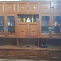 عندي هاذ معرض  للبيع سعرة 200 وبي مجال رقم 07700637352