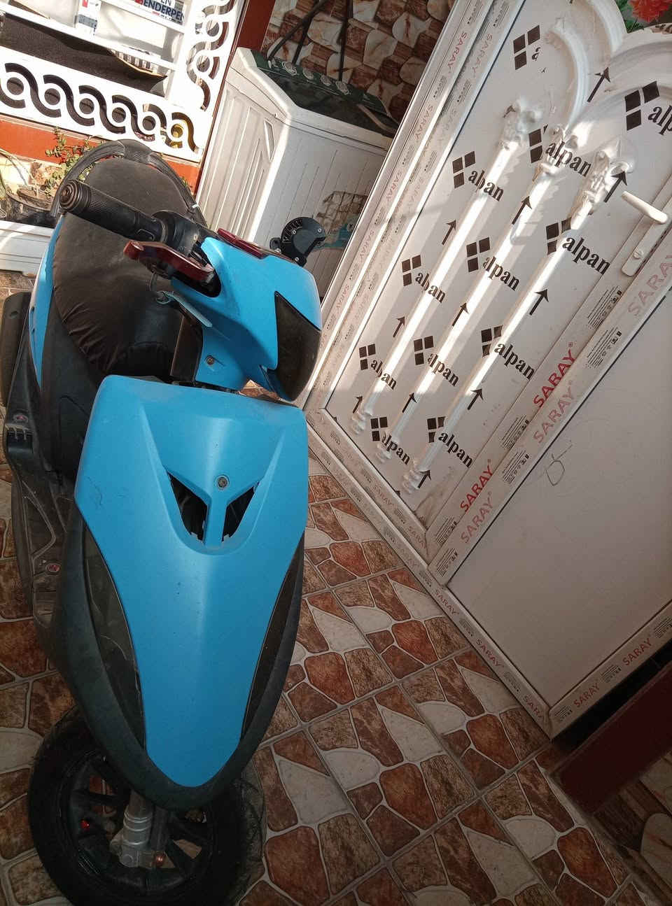 دراجه ماكس نظيفه جدا للبيع جاهز ة بكل مواصفاتها العنوان بابل مركز الحله سعر البيع 500 وبيه مجال للإتصال على الرقم التالي ***********
