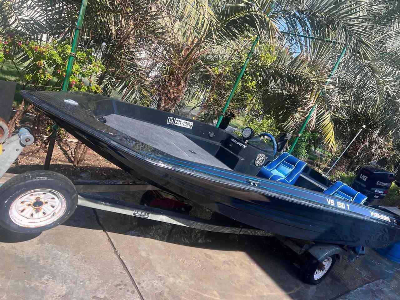 السلام عليكم
للبيع زورق وارد اليابان الزورق جاهز من كلشي 
مكانه بصره الاستفسار على االرقم ***********
السعر 95$ وبي مجال
