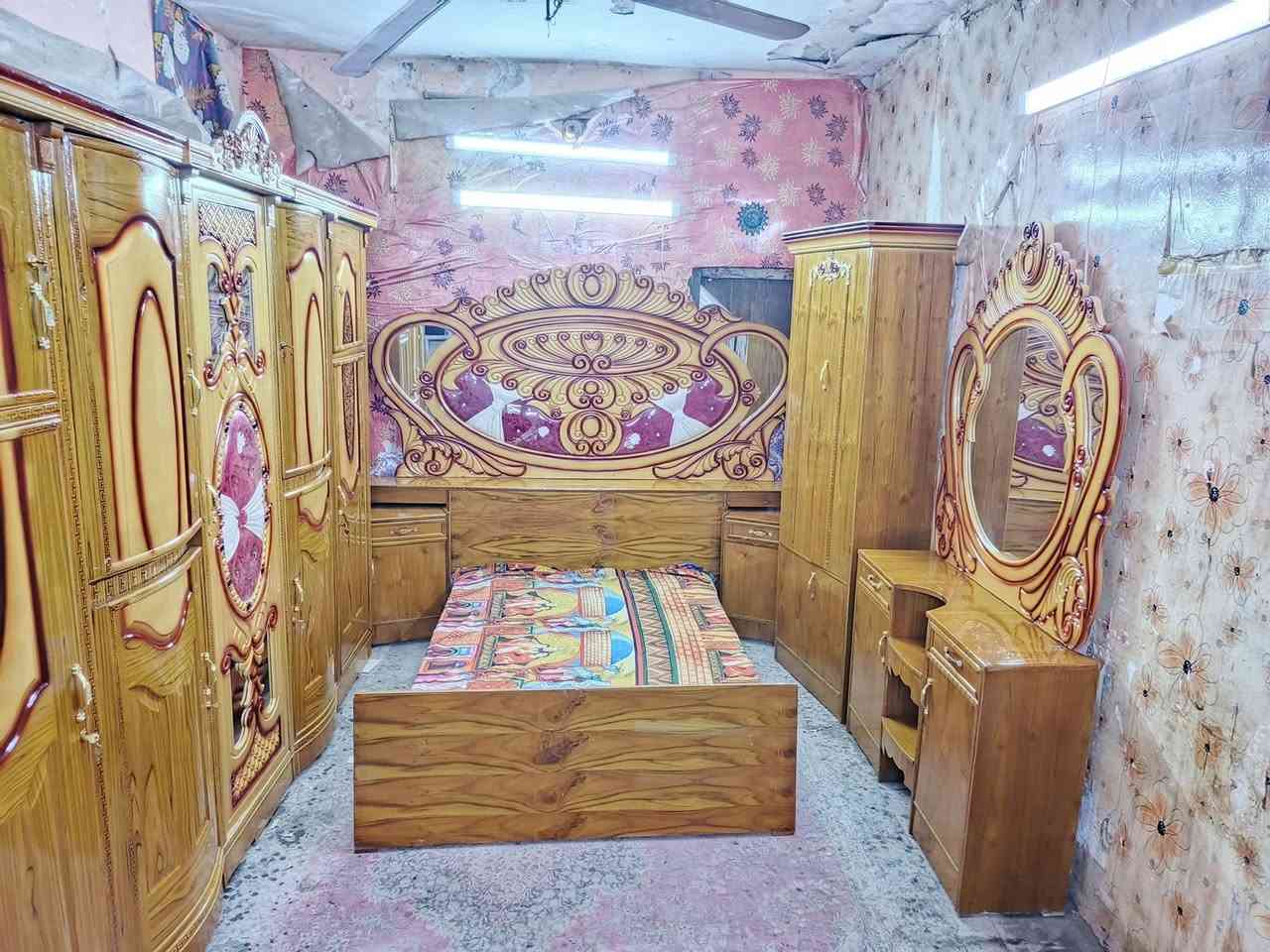 غرفه اخشاب خمس ابواب ملحق للبيع السعر 650صاج الزاويه كنتوريه موديل حديث العنوان بغداد وكو توصيل انتصال ***********متواجد وتساب
