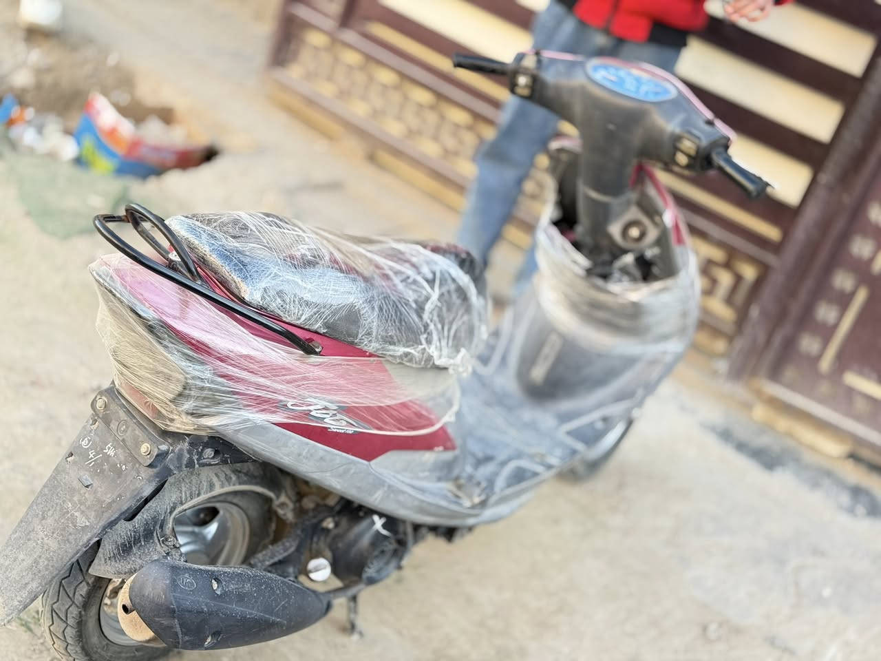 ماكس منغولي للبيع الدراجة شوفة عينك المكينة والشاصي كفالة والدراجة مختمة السعر ٧٠٠ وبيها مجال حگ الجية *********** بي واتسأب
