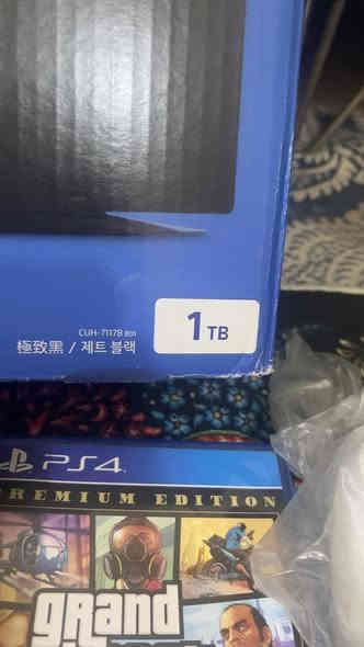 سلام عليكم اخوان عندي بلي 4 برووو 1 تيرا
الجهاز اونلاين  ( اوربي ) كفالة عامة
جديد مستخدم 3 ساعات فقط
ويا 3 اقراص جديدة
وجوستكات 2 اصلية وكالة
السعررر / 300 الف
***********
عندي توصيل كافة المحافظات 5 الاف والجهاز شرط الضمان ومكفول من كلشي
