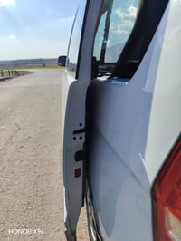 استاركس لبيع مفتوح سياره جاهزه مكفوله كفاله عامه شرط عله سونار محتاج و...