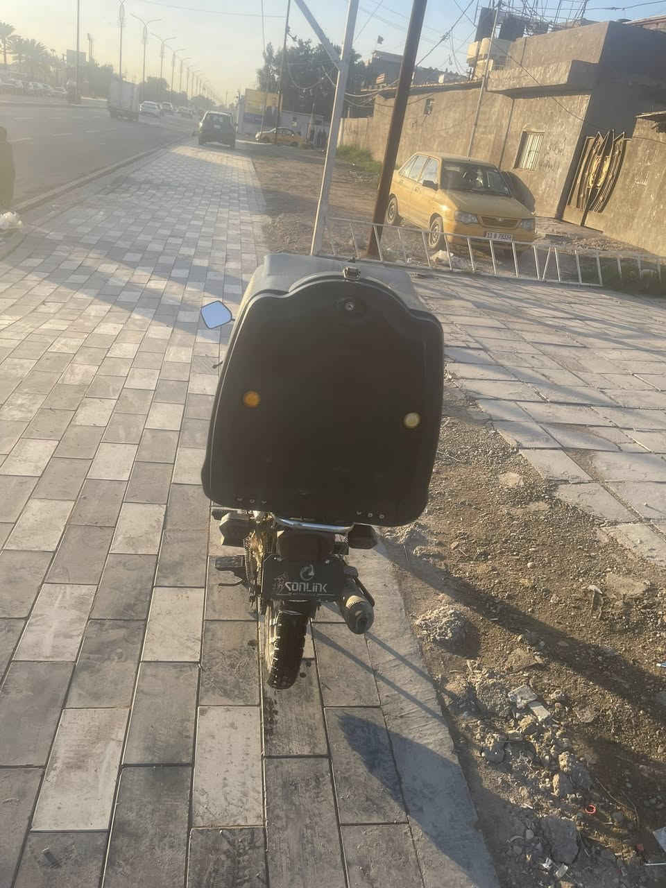 سلام عليكم دراجه ايراني  سونك  2024للبيع عنواني بغداد البلديات رايدها ب ٦٠٠ وبيها مجال. رقمي ***********

