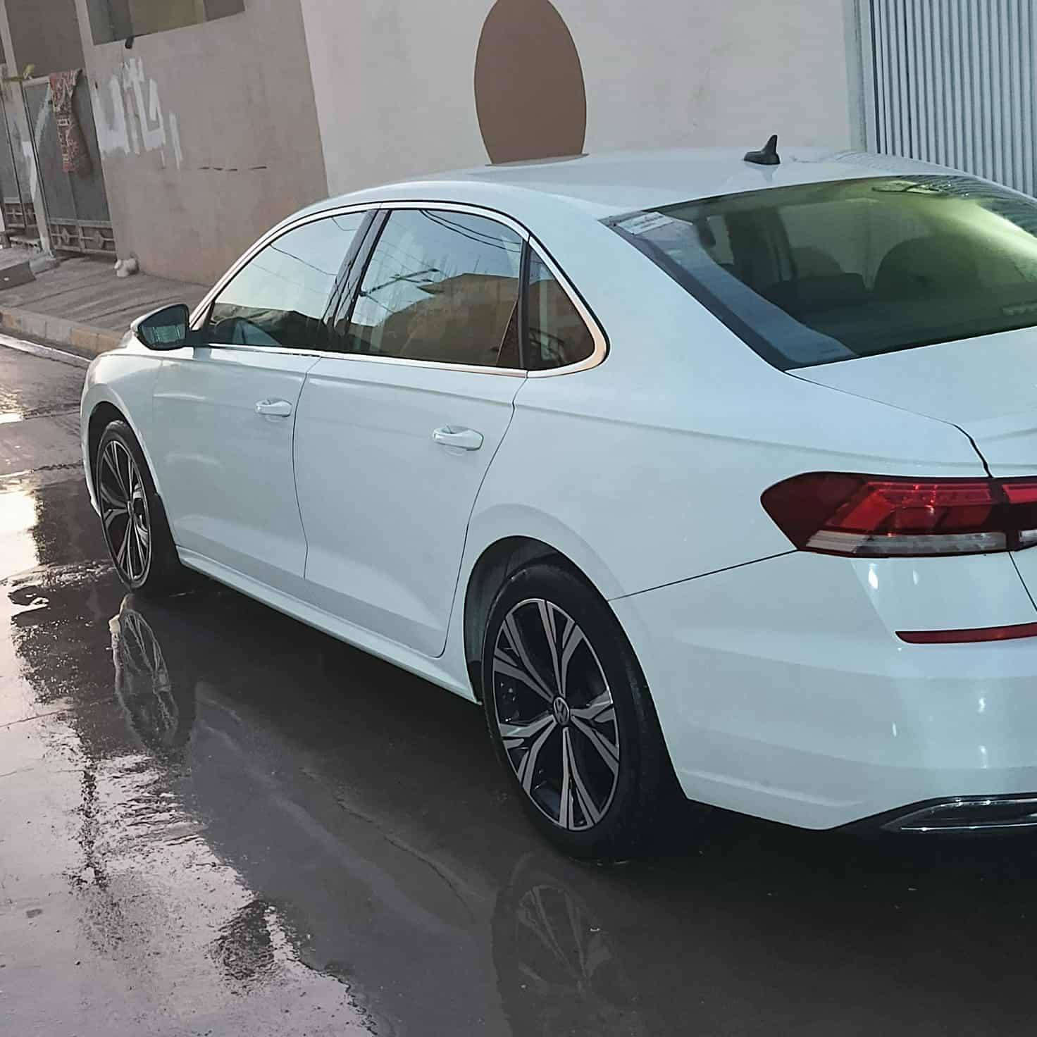 السلام وعليكم للبيع باسات موديل22 ماشيه ٤٥ فول مواصفات واحد على واحد ضرر جاملغ خلفي فقط والباقي على وضع الشركة،، لمتدد تبريد قطعتين،رقم اربيل ، كركوك الحي العسكري السعر ١٧٥ وبيه مجال للطيبين ***********،،،، ***********
