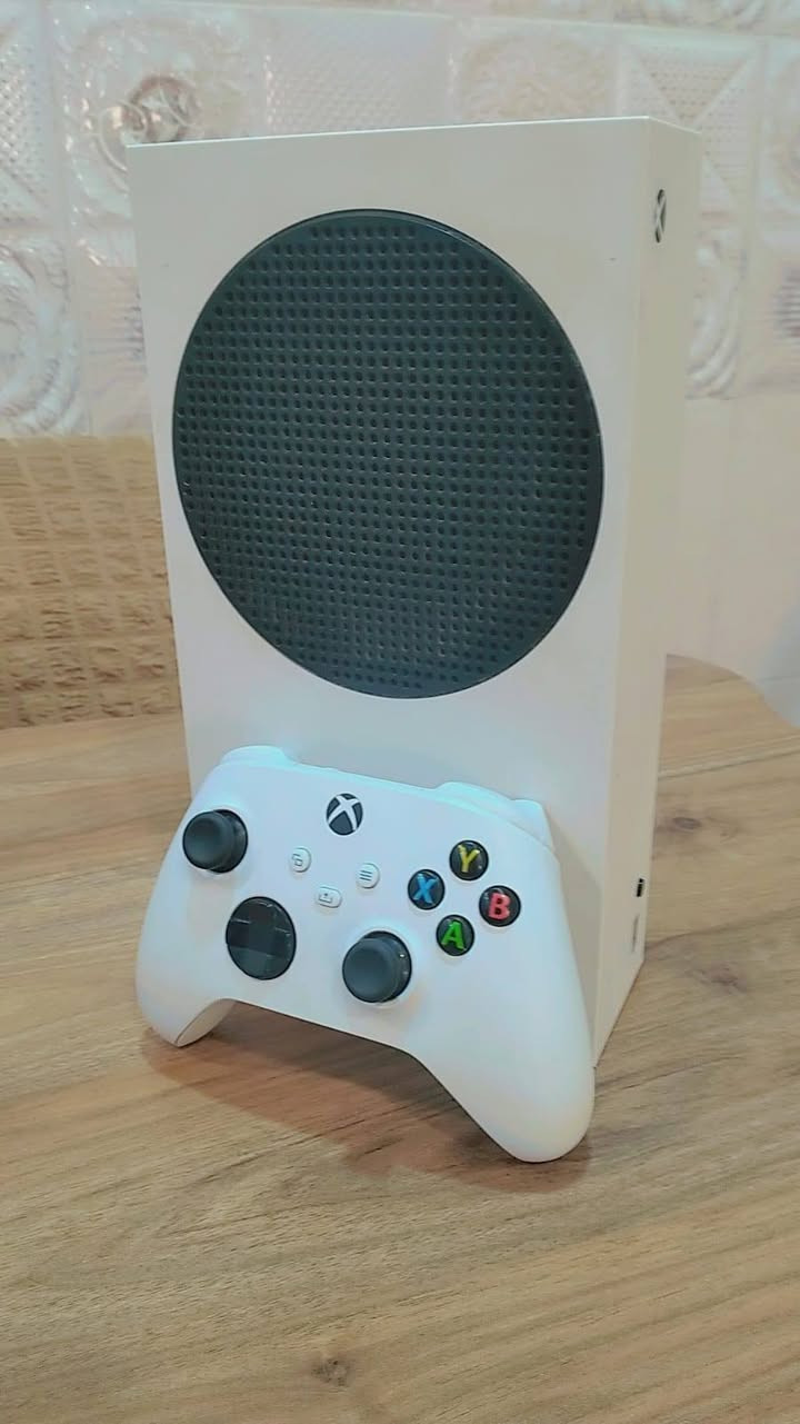 اكس بوكس سيريس اس للبيع
الجهاز مستعمل سنة تقريبا 
نظيف جدا كامل ملحقاته
السعر 350 ألف 
باقي التفاصيل تواصل خاص
يتوفر توصيل لكل العراق


**إذا كنت صاحب هذا الإعلان وتريد حذفه لأي سبب، رجاءا أرسل رسالة إلى الدعم الفني**