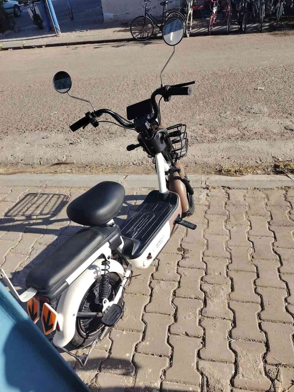بايسكل شحن للبيع حجم ١٤ بطاريات جديدة مابي اي عيب السعر ١٧٠ وبي مجال كركوك حي عدن بيع مستعجل عليه


**إذا كنت صاحب هذا الإعلان وتريد حذفه لأي سبب، رجاءا أرسل رسالة إلى الدعم الفني**