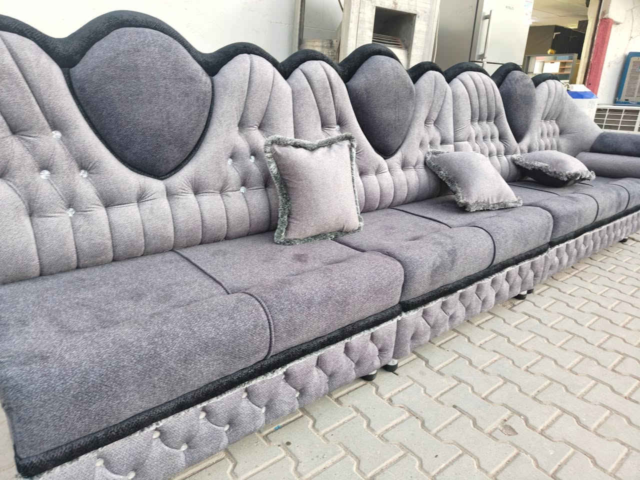 معرض زياد الأثاث المنزلي 

ديوان الموصل فصال شغل الموصل حطاطه 
رجل خشب  سفنج هاي اكسترا المميز 

القماش تركي ثقيل 
الخشب بلوك روسي ابيض 

دبل رباط انج ونص 
الديوان حطاطه بي وصل ضمان الجودة 15 سنه 
يوجد فصال وحسب الطلب 
يوجد جميع الاوان 
العنوان تكريت شارع الزهور خلف افران الكرخ وقاسم مول معرض زياد الأثاث المنزلي 🫴 
***********
