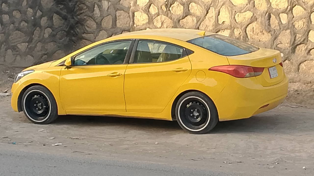 النتراا للبيع موديل2012 وارد امريكي حادثه جاملغ امامي معدل وبنيد هم معدل السياره جاهزه من كلشي تخم تاير حداديه تبريد مكينه وكير كفاله والسياره مكفوله من كلشي ليبل واحد بدون دواخل  مكاني بابل  ، سعرها 84💵 وبيها مجال
***********
