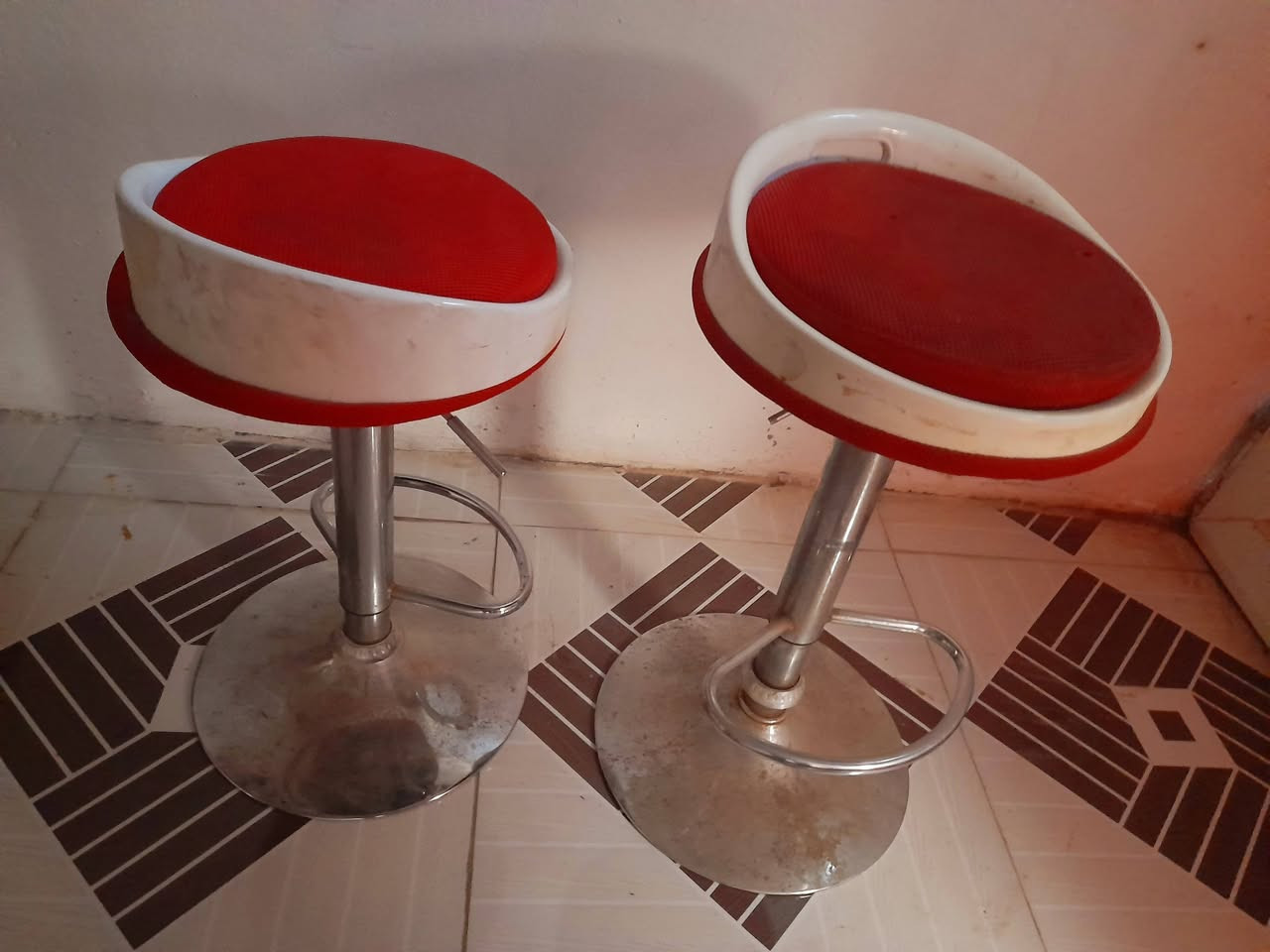 السلام عليكم متوفر مقاعد وطبله مكاني الرحمه بعقوبه الاستفسار واتساب ***********
