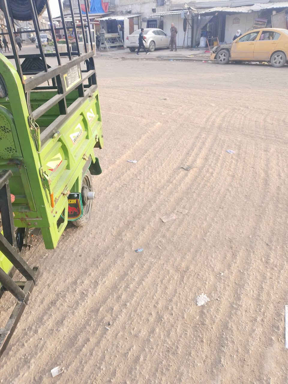 سلام عليكم ستوته شحن للبيع نضيفه السعر 950 العنوان بغداد الدورة ***********
