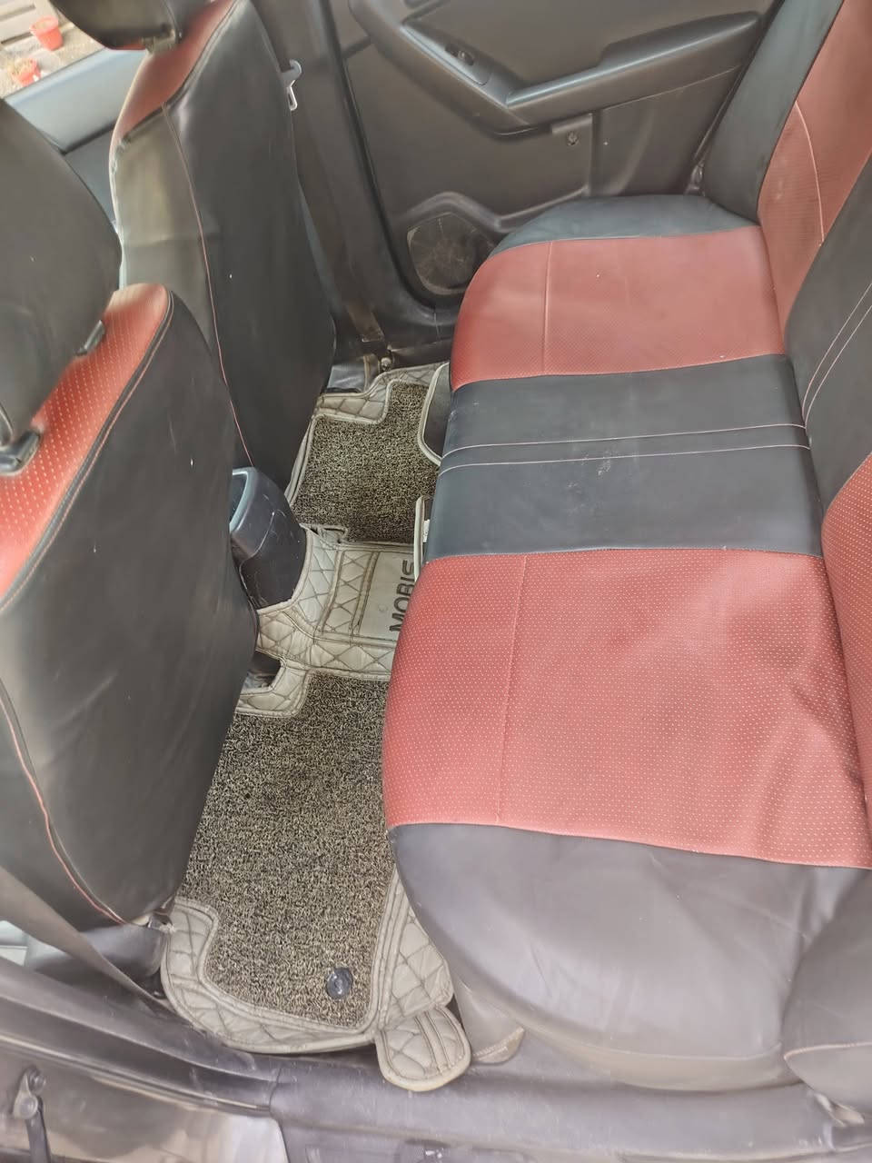 السلام عليكم سياره سيراتو للبيع خليجي بيه تخم تاير جديد ومحركه 1600 دوش بيه خيط تبخير كلش بصيط  سياره جارده كدام عينكم سياره يرادله ترتيب بس سعره 80 وبيه مجال  مكاني بغداد حي تونس رقمي *********** واتساب بيه
