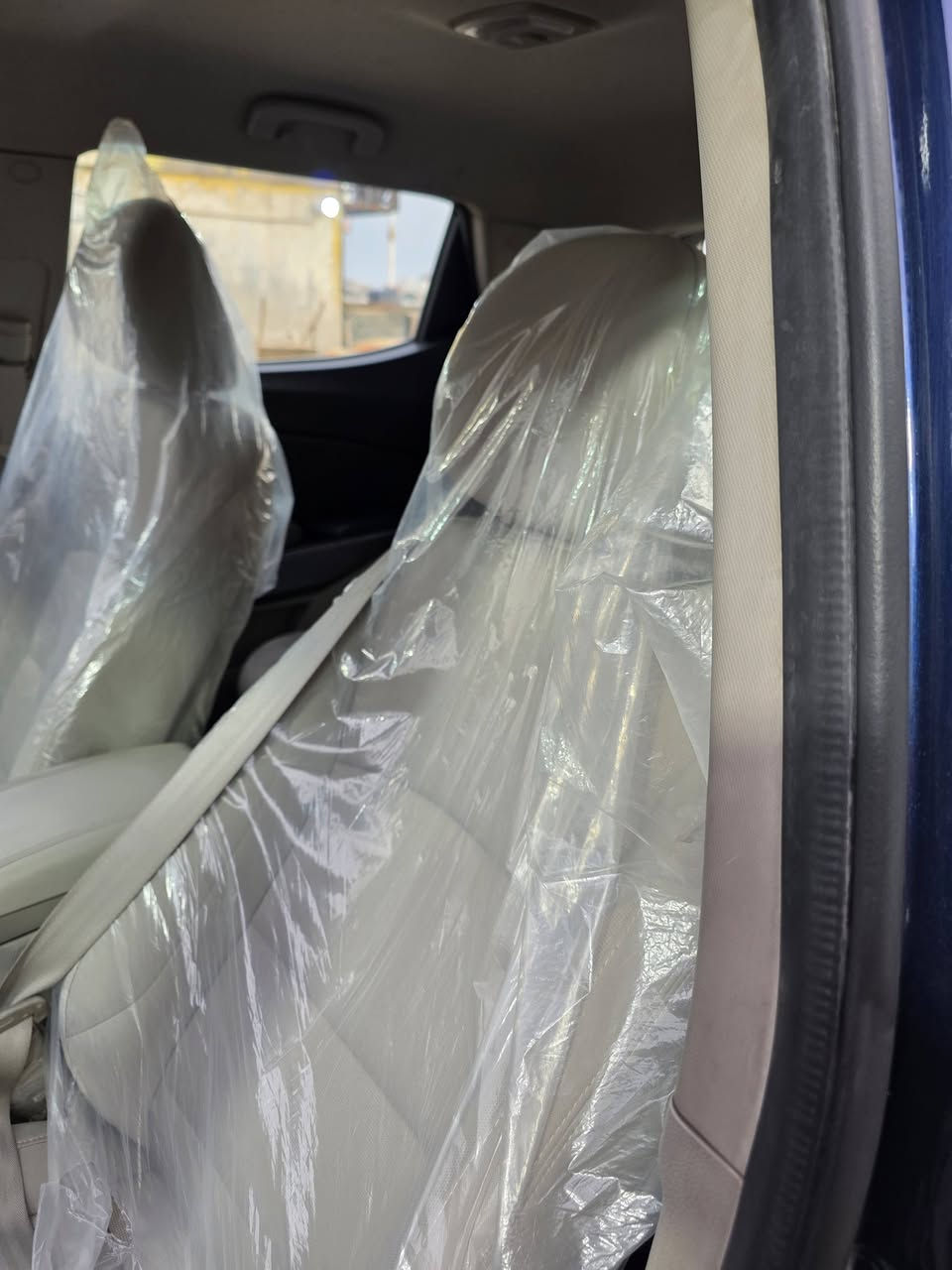 السلام عليكم تيفولي موديل ٢٠٢٢ كوري اصل سيارة جديدة جدا مكفوله عدا بارد قليل بالباب الخلفي ماشيه ٤٨ رقم بغداد راعيها بالبصرة مكان السياره بصره طويسه السعر ١١٠ لغرض الحاجة  للإستفسار الاتصال ع الرقم ***********
