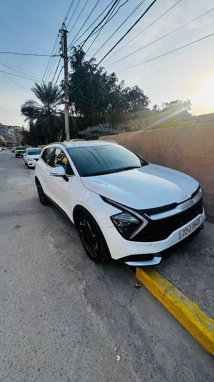 تحيه طيبه السلام عليكم ورحمة
كيا سبورتج 2023,,  بيها حالوب بسيط 

فول قماره حديد 

بصمه تشغيل 

بصمه ابواب 

شاشه كامره 

تحكم ستيرن 

مري شفط 

ترحيب على بعد 

مري شفط 

اشاير بلمري 

تدفه كشنات 

جنطة كهرباء 

شاحن وإير لس 

ماشيه 46,  ألف 

مكفوله بيها حالوب بسيط 

رقم اربيل شرط تحويل مباشرة 

205 ورقه 

أي استفسار رقم صاحب السيارة 

***********

مكان بغداد البياع
