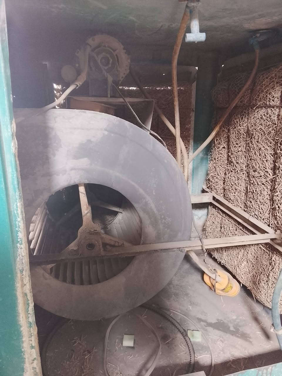 السلام عليكم عندي مبردة للبيع يرانيه شغاله ونضافته هاي سعرها 60 للاستفسار الاتصال 
***********
