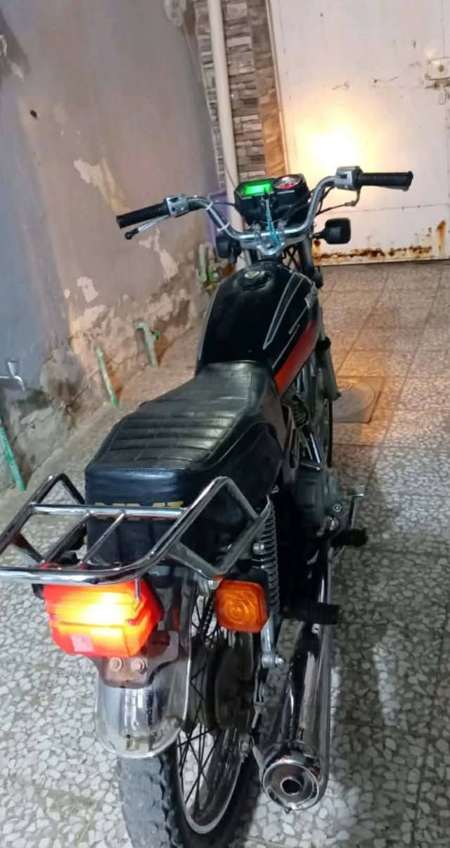 4 كير للبيع موديل 2016 مكفوله كفاله عامه لاتنقيص لاتبخير اوراق اصولي السعر 500 وبيها مجال قليل حك الجيه المكان نجف كوفه ***********
