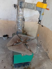 خالعه وحوض ماي البيع سعره 750 تصال ع 07805069516
