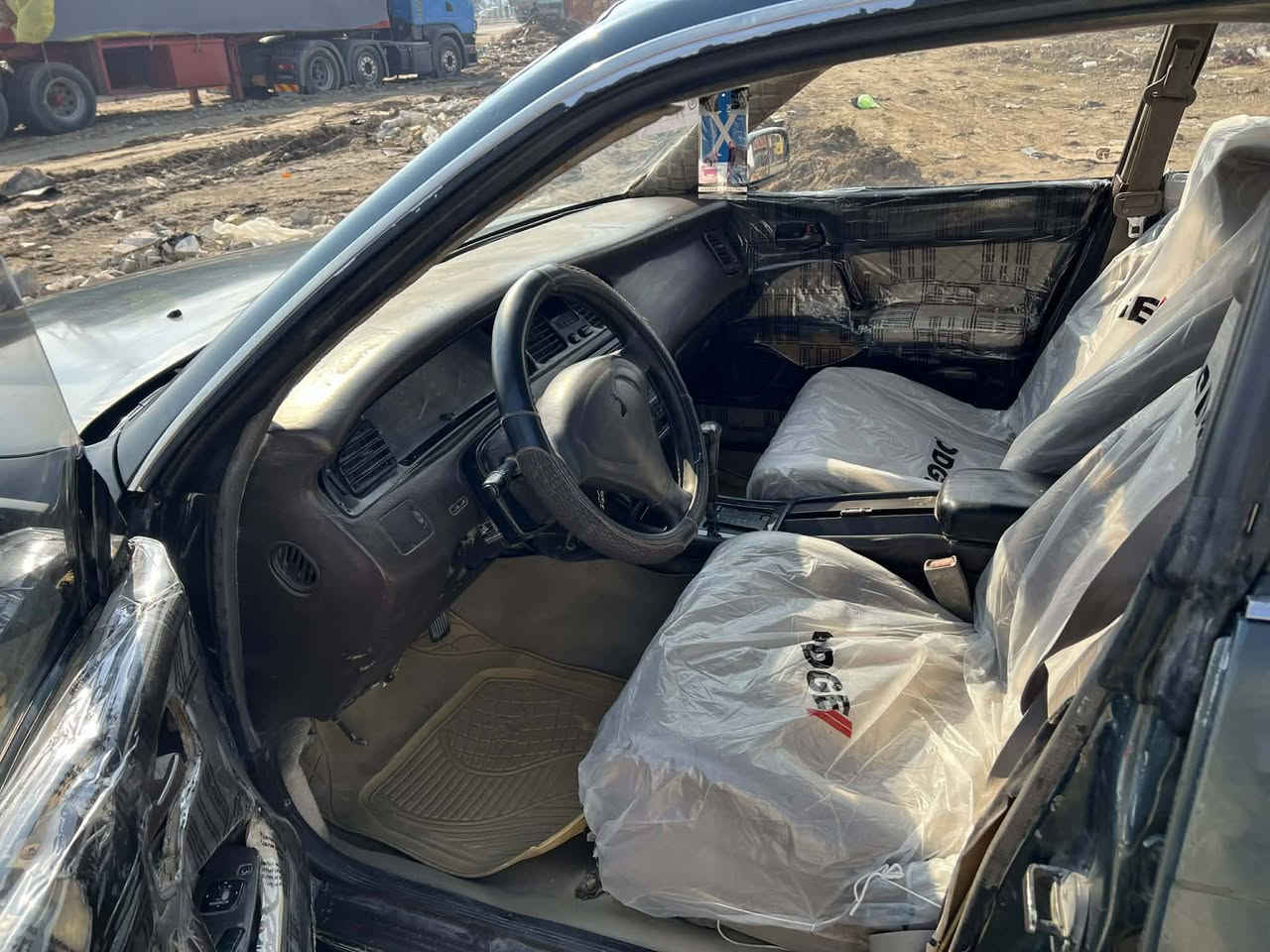 سلام عليكم سياره بطه البيع موديل ٩٨ رقم ميسان مكفوله ما عده طخه بجاملغ الخلفي مكينه وكير وحداديه كارتون السعر ٤٨ أو بيهه مجال الاتصال ***********
*********** المكان ناصريه قلعه سكر
