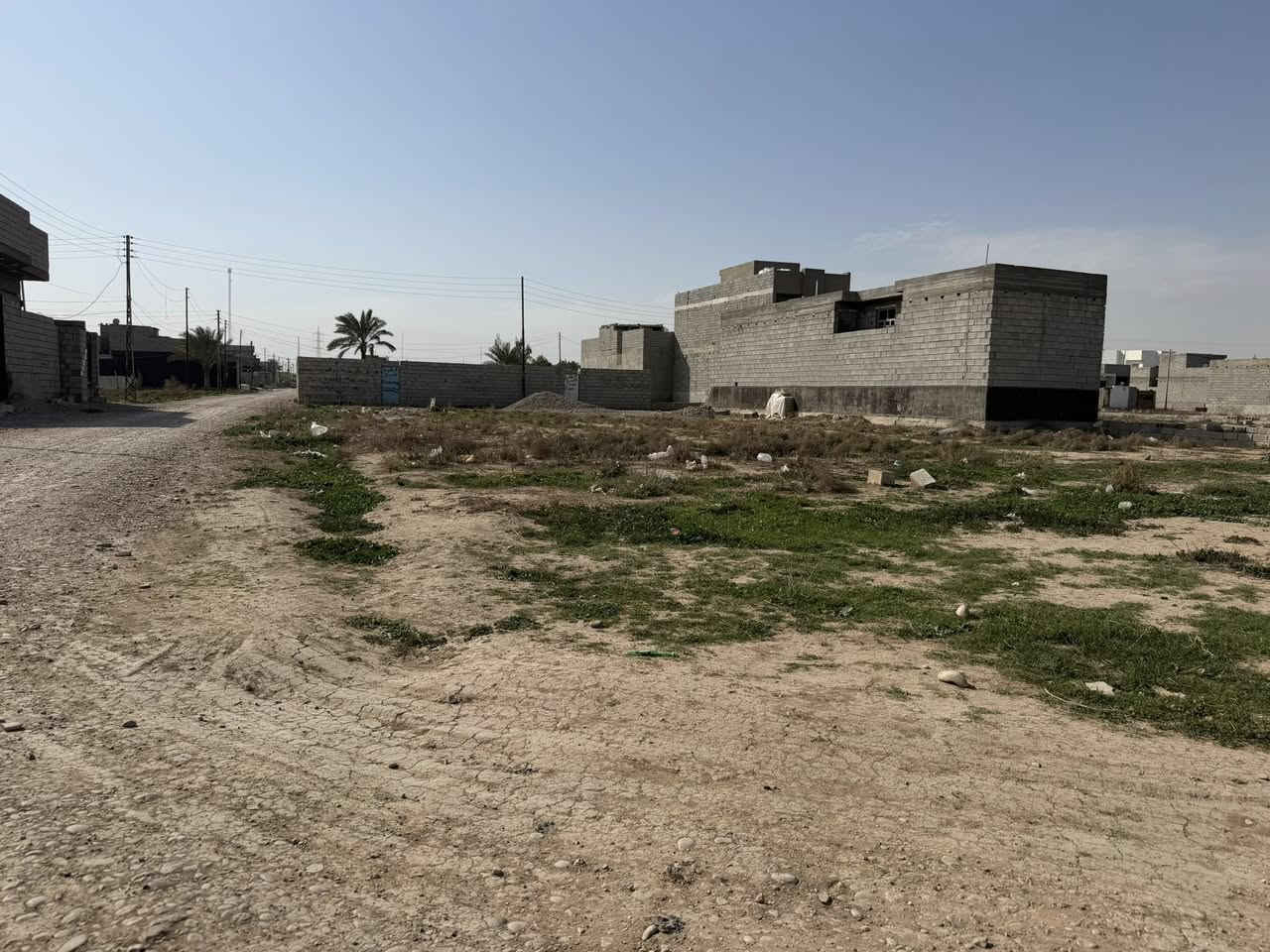 قطعة ارض للبيع 
المكان: مجمع الفرسان طريق الغالبية 
المساحة:  100 متر ركن 
جنس الارض : زراعي سند 25 
الاستفسار: ***********
السعر :15 مليون
رقم القطعة :123
