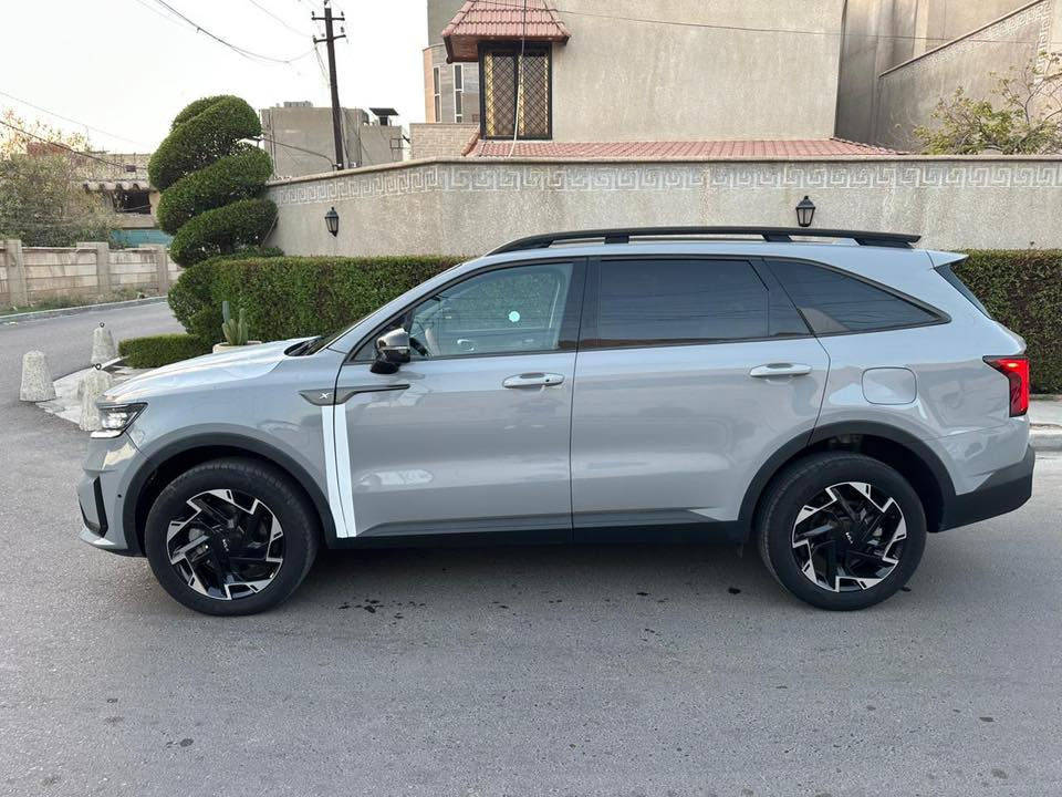 سورنتو 2023 فول مواصفات وارد امريكي ضربته بجم موجود صور الحادث لون سمنتي داخل مشمشي سياره تصليح مال جناي الله شاهد سياره احلى من صور رقم بغداد 

  ***********
