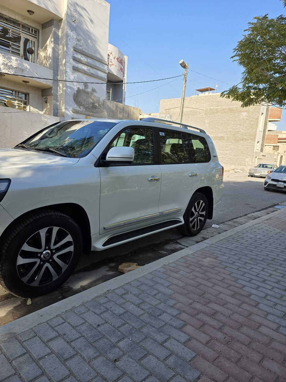 لاندكروز ٢٠١٩ GXR مكفوله ٨سلندر محرك ٤٦٠٠ ماشيه ٨٠ للاستفسار ***********
