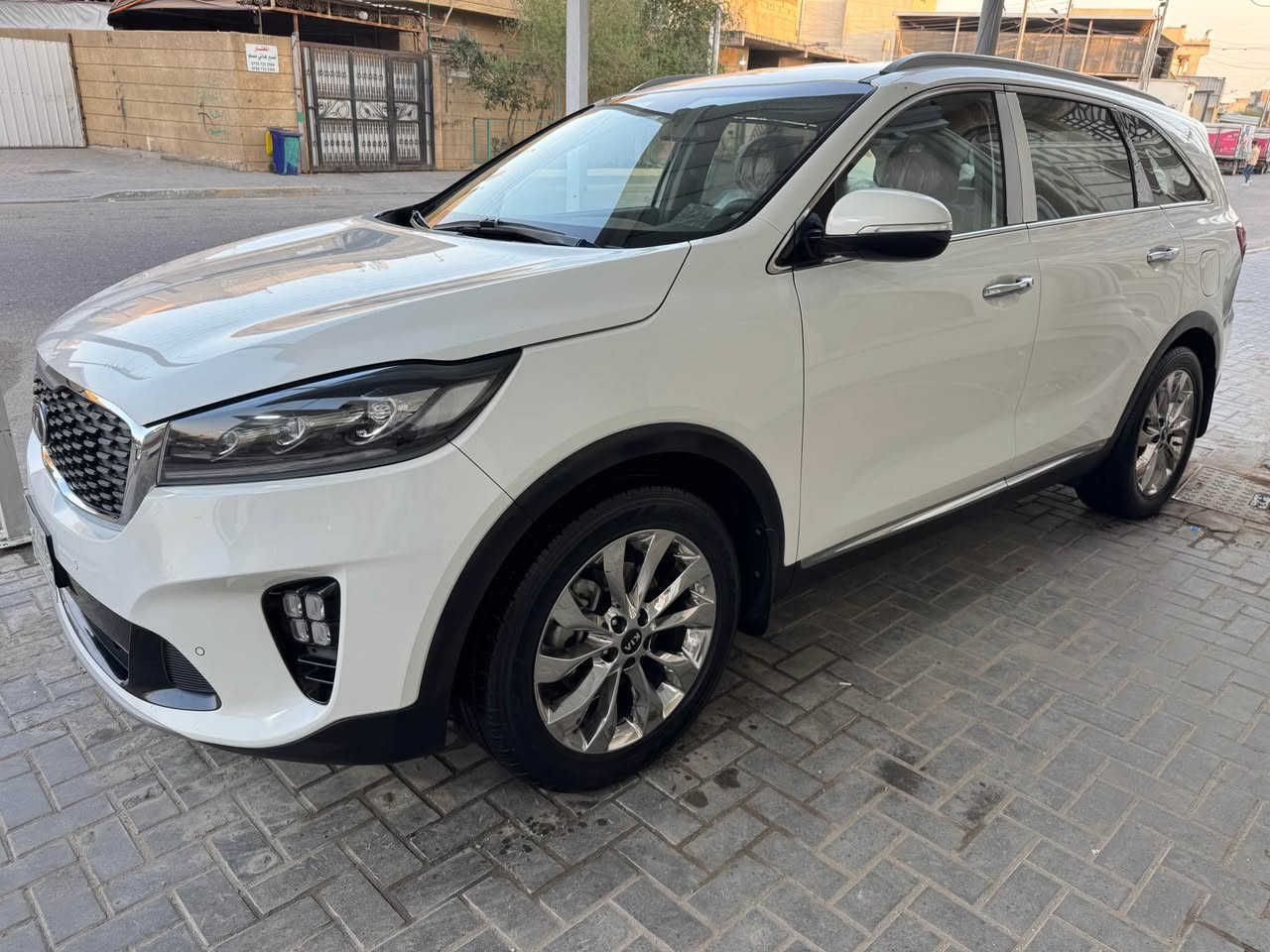 كيا سورنتو ٢٠٢٠ سياره جديده بمعنى مكفوله كفاله عامه حتى الدعاميات بالشرط ٦ سلندر باب كهرباء مرايه شفط حساسات اماميه وخلفيه كشنات بقلاوه رقم بصره باسمي تحويل مباشر السعر ٢٧٥ مكان السياره بصره 
للاستفسار *********** البصرة, العراق
