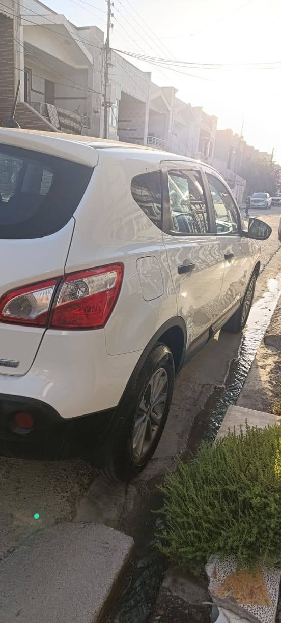 سیارە NISSAN QASHQAI 2012
سەیارەکە کلین تایتڵە بێ دعمە زۆر خاوێنە پشت لۆ پێشی کەپسە بێ عەیبە 
گێر و مەکینە بەشەرت 
سەنەوی نوێنە و چار تایەی نوێی لەسەرە
سەیارەکە بێ مەسروفە. 
رەقەم تەلەفۆن:[7149241 0750] أربيل, العراق


**إذا كنت صاحب هذا الإعلان وتريد حذفه لأي سبب، رجاءا أرسل رسالة إلى الدعم الفني**