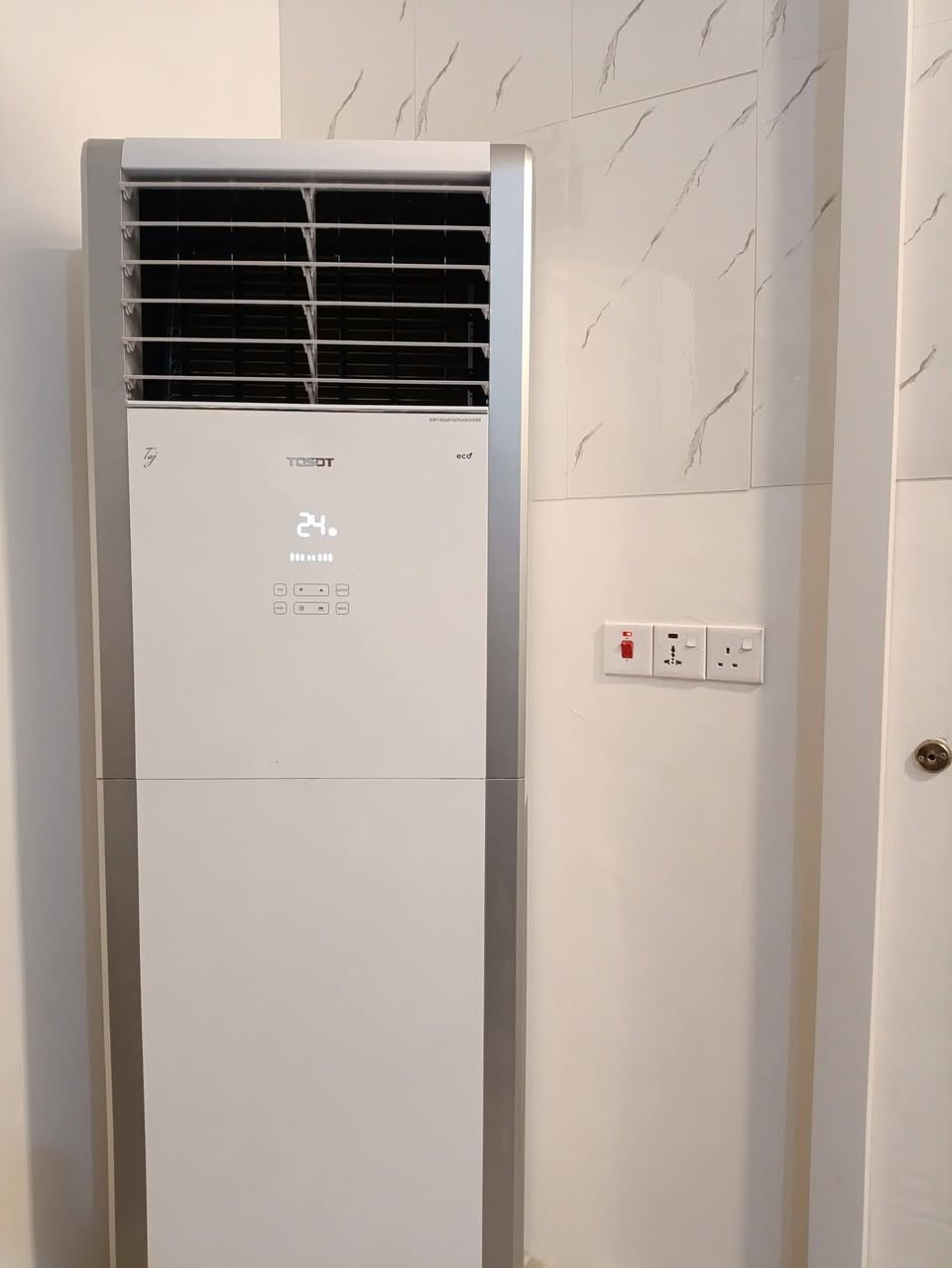 🚨❄️ عرض قوي ومحدود لتجهيز أجهزة التبريد والتكييف ❄️

إذا تريد تبريد مضمون بالصيف 🔥 وراحة بدون مشاكل…
إحنا نوفر لك الحل الكامل⚡

🔹 تجهيز جميع أنواع أجهزة التبريد والتكييف:
✔️ جداري (سبلت) ❄️
✔️ عمودي 🧊
✔️ سقفي 🏢

📌 جميع الماركات الأصلية وبمواصفات عالية:
⚡ عادي (On/Off)
⚡ إنفيرتر (توفير طاقة + يشتغل بثبات على المولد 🔋⚙️)

💰 لا تشيل هم السعر بعد اليوم:
✔️ نقدًا
✔️ أو تقسيط مريح يناسب وضعك 💸

🛡️ ليش تختارنا؟
✔️ ضمان صيانة حقيقي لمدة 3 سنوات
✔️ خبرة هندسية مو بس بيع (اختيار + تركيب + تشغيل صحيح) 
✔️ نضمنلك جهاز يبرد فعلاً مو بس اسم ❄️

📍 الخدمة تشمل:
شمال واسط + الصويرة (صورة خاصة)

📞 لا تضيع الفرصة!

احجز جهازك اليوم قبل زخم الصيف 🔥

📲 راسلنا على الصفحة أو اتصل مباشرة:

المهندس حسين الزبيدي   /   ***********

...
