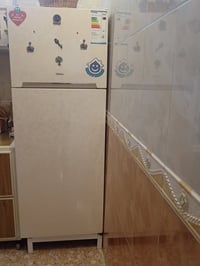 ثلاجة • للبيع