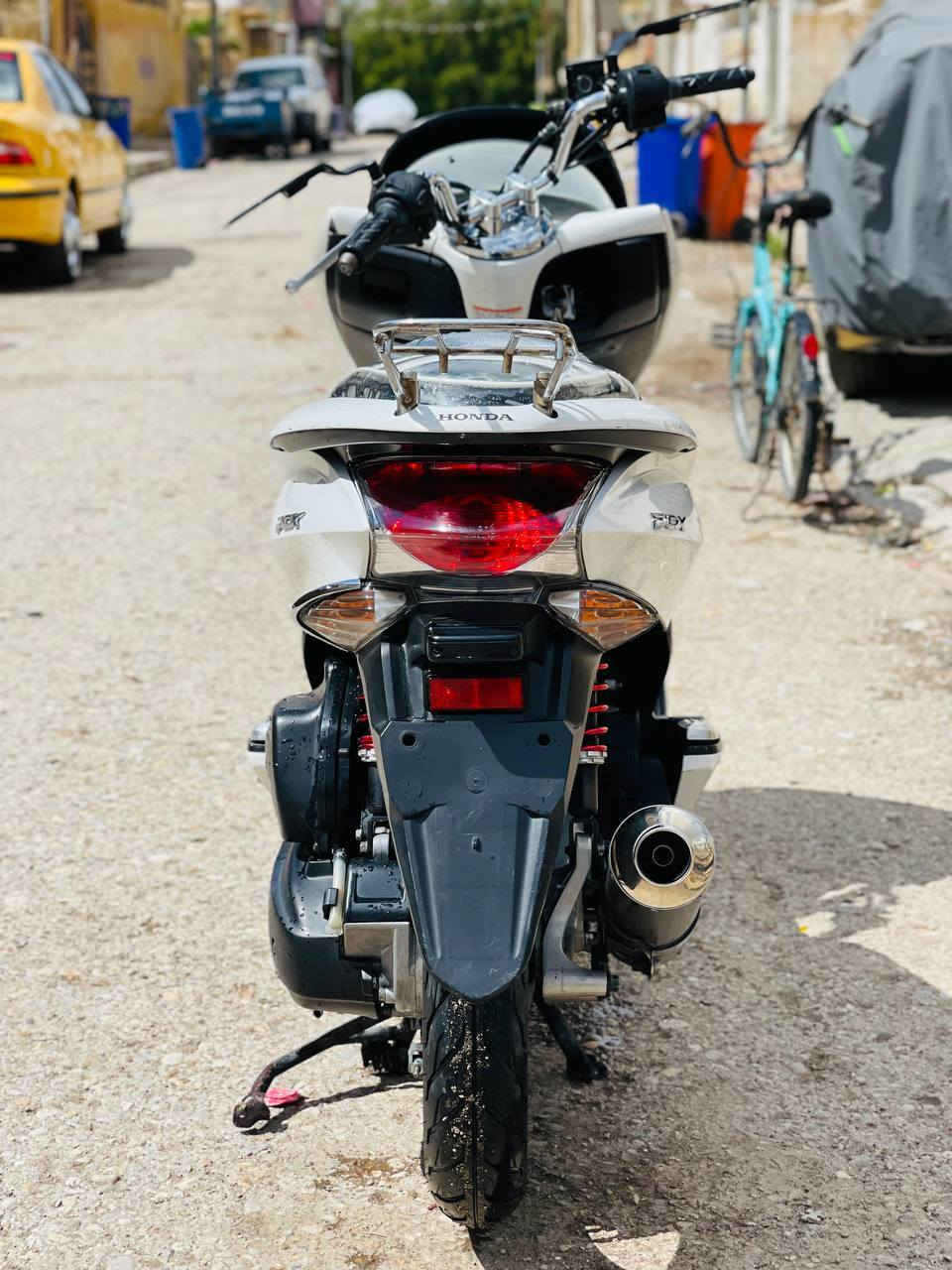 سلام عليكم بي سي اكس لبيع الدراجه مكفولهه كفاله عامه ما عده الكفر بي شغلات خفيفه الستفسار ***********
