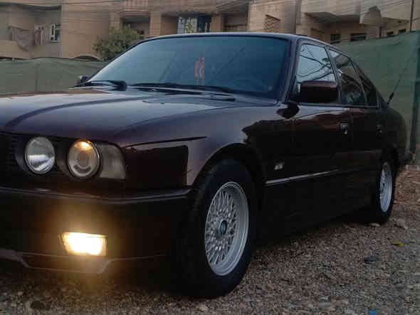 السلام عليكم 
بي ام 530/8
موديل 1994
صبغ جماليه 
بجم عريض 
مكينه وكير شرط 
طخم تيرات جديد 
داخل جلد صاج دبل جكمجه
تبريد شرط 
مسجل وسستم سماعات ومضخم صوط جديد
ويل خليه شرط مال كصه 
رقم انكليزي
للاستفسار اكثر الخاص مفتوح 
***********
***********
