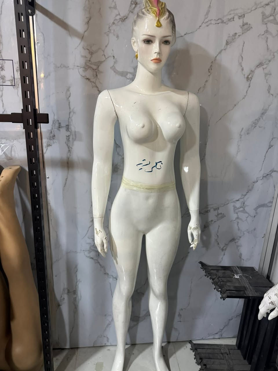 ملكانه ملابس مجمعات بحاله ممتازه يوجد 3قطع


**إذا كنت صاحب هذا الإعلان وتريد حذفه لأي سبب، رجاءا أرسل رسالة إلى الدعم الفني**