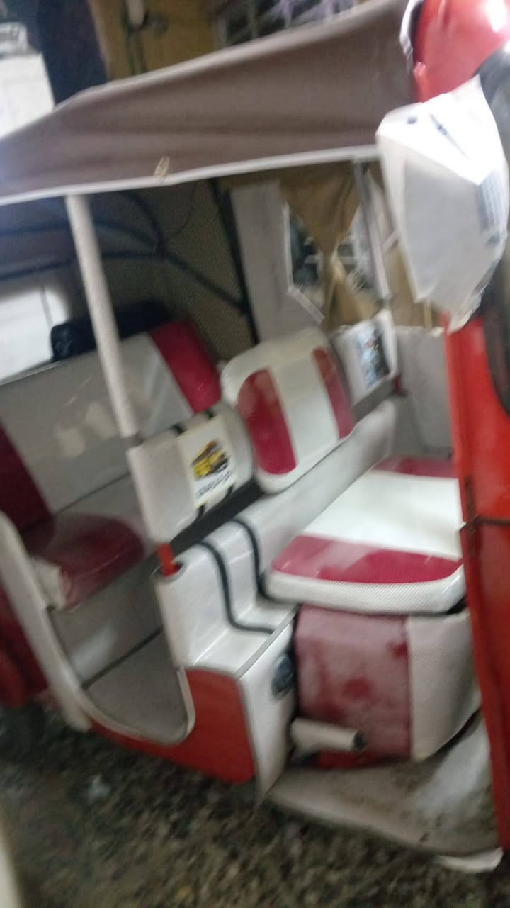 سلام عليكم تكتك موديل 18رقم نكليزي تحويل ثاني يوم
مكاني بغداد العبيدي كير مكينه خير من الله تكتك لا تبخير ولا تنقيص 
سعر 5800وبيهه مجال بيهه جاملق مصبوق وهاي لكصه رقم ***********
