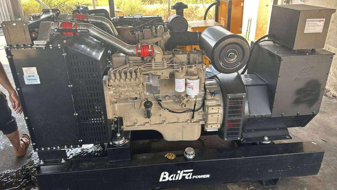 📣🆘🈯️🆘
مولدات كمنز (6) سلندر 24 ولف مع 102 غير مستعمل 
زيرو (مجدد)
سوبر / انتر كلر / اجويتر كهربائي
توليد 250 KVA
150 KVA
موديل حديث اصدار جديد (2025)
ساعات العمل (0) ساعة زيرو
 نظام حماية
العنوان - كركوك حي الصناعية الجديدة
***********
***********
