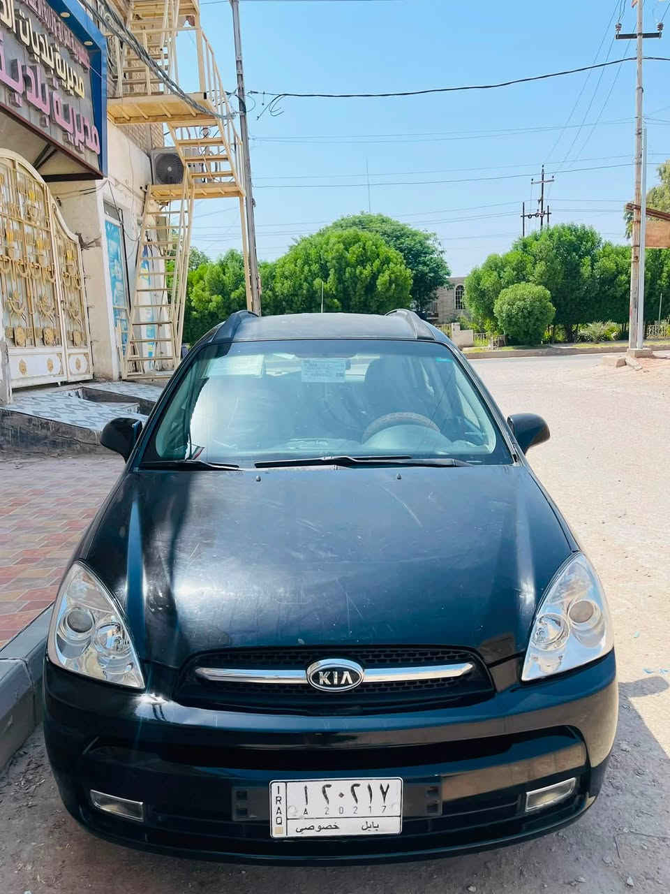 السلام عليكم
للبيع فقط
كارنز موديل 2008
 سبعه راكب 
4سلندر 
حجم المكينة 2000cc
مكينة وكير مكفولات 
تبريد ثلج ستوني مسوي منظومة كاملة
مكفولة من الضربه والتبديل
فقط الجاملغ الامامي جهة السايق مصبوغ اثر جراد 
رقم بابل 
السعر اتصل 
المكان/الديوانية
للاتصال ***********
