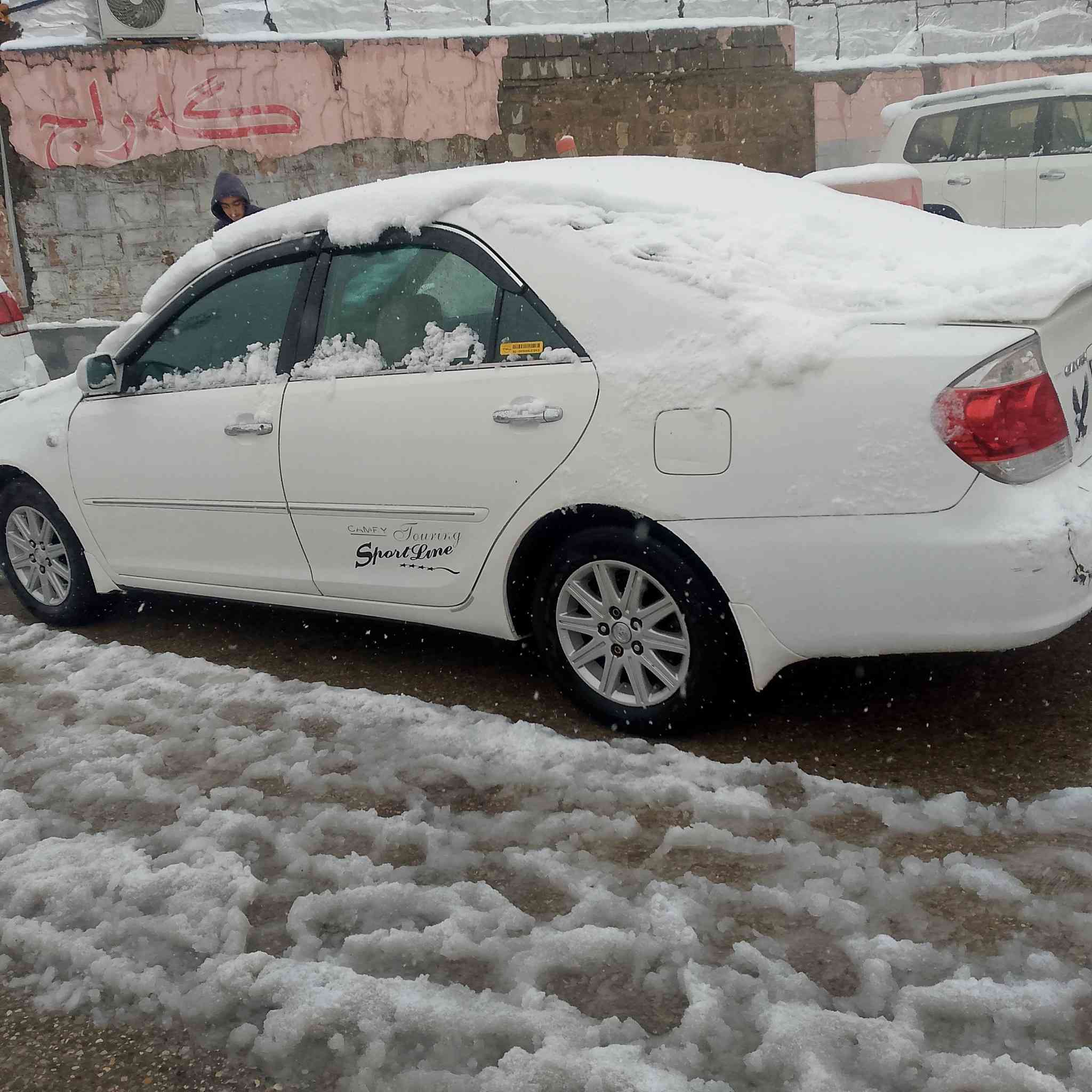 سلام عليكم
للبيع كامري موديل 2004 محرك سته سلندر مكفول شرط 
رقم بغداد نكليزي باسمي 
كير مكفول 
حداديه خير من الله 
تبريد ثلج 
سيارة بيه ثلاث قطع بدون دواخل شرط 
السعر 98 
المكان صلاح الدين بلد 
اللاتصال عالارقام 
***********
***********
