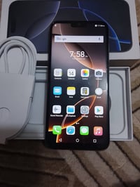 تقليد • آيفون ١٦ برو • ٢٥٦