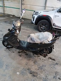 دراجه ماكس ثعلب نضيفه كلشي شغال بيها نكره سلف ب 250 ألف وبيها مجال قلي...