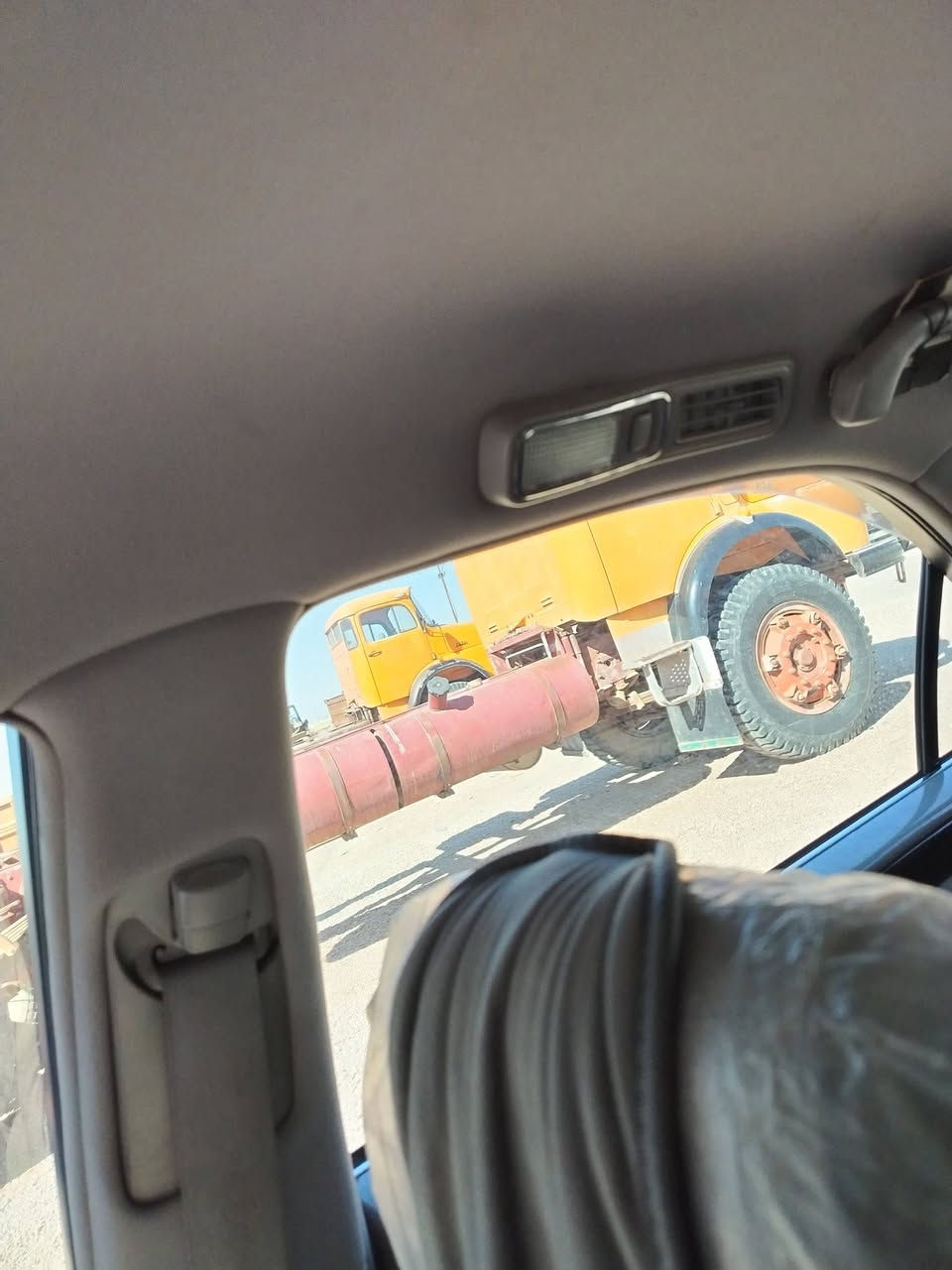 ملكة قرار ٤٨ الأنبار أربع دكم ديفور كبير جديدة مابيه صبغ ولاطخه سعرها ١٥٠رقم تلفون ***********   ***********
