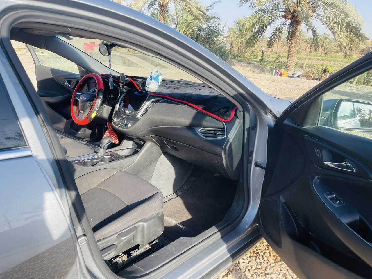 السلام عليكم ورحمة الله وبركاته
للبيع سيارة: شيفرولية ماليبو LT

الموديل: 2023

•الضرر: الجاملغ الامامي الايسر  وبنيد والقمارة مصبوغة بسبب النقل  ( مطخوخه بالنقل والصوره موجوده ) 

•الرقم: قادسية  (حرة )

•المواصفات : فول بطن من غير الفتحة 

▪️السيارة: شيفرولية ماليبو لون رصاصي

▪️المحرك: 1.5L توربو (اربعة سلندر)

▪️العداد: 62 كيلو حقيقي 

▪️حجم الويل: ويل كب حجم 17 مع طقم تايرات بحالة ممتازة

▪️بصمات عدد 2 للأبواب مع بصمة جنطة وبصمة تشغيل

▪️لايتات اصفر مع كشافات دعامية LED

▪️شاشة الدشبول حجم كبير (ايباد) للتحكم بأيعازات للسيارة

▪️كامرة خلفية دوارة اصل مع الستيرن

▪️كشنات السيارة مخمل اسود 

▪️تدفئة لكشنات المقدمة 

▪️تحكم فول كهرباء لكرسي السائق

▪️قطعتين تبريد امامي وخلفي

▪️ تشغيل عن بعد

▪️سستم صوت 

▪️تحكم ستيرن جهتين بلوتوث وحاكية وكروس سرعة وتحكم صوت وتحديد مسار 

▪️نظام ABS مانع انزلاق

▪️السيارة جديدة دخلته للعراق بشهر 6-2025 

السعر : 128 ورقة وبيهة مجال 

 

الاتصال على: ***********
