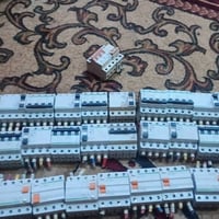 هاي وجبه جديد مال حاويه شنايدر لصلي  شرط شغل 50 قطعه ابيع شلعه واحده ب...