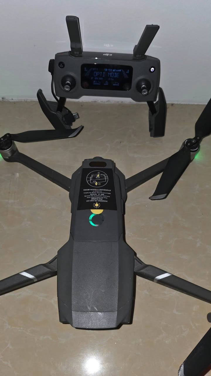 Dji Mavic 2 Pro 
750$ دولار
***********
***********
