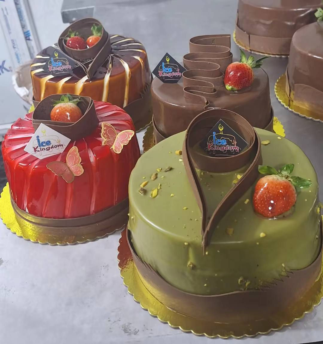 السلام عليكم
شيف كيك عام سوري متواجد في بغداد 
للتواصل ***********
