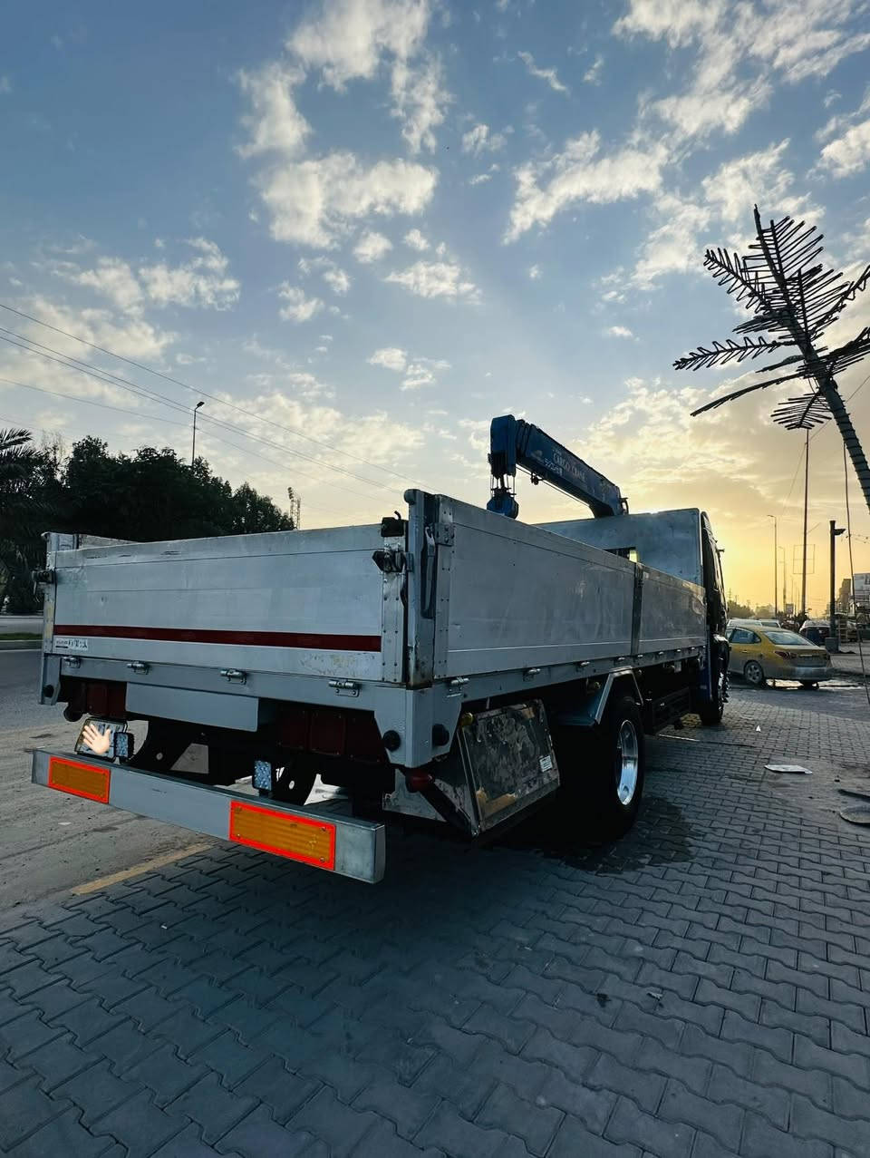 #يالله
#اللهم_صل_على_محمد_وآل_محمد 

هينو شيطان فحل 8 ستد محرك 80 فول عادي كير واكسل سوبر بلاد 
سايد بريك هوا كشن هوا سبرنگ هوائي فول
طول البدي سته إلى ربع 
كرين كاركو 3 سلايت مخالف فول سيفتي اصل كرين سياره 
رقم بغداد شرط المداور 

للاتصال :***********
