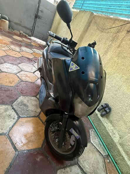 دراجه فاز. مكينه بلاديه ممفترحه. نضيفه شلعه معدل حساس ستان كل كهربائيات شغاله خير من الله شويه طخطخات بالكفر لمامي  …سعر مليون.. بيها مجال  مكاني العبيدي.  رقمي. ***********
